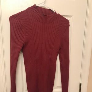 Cute long sleeve dress.